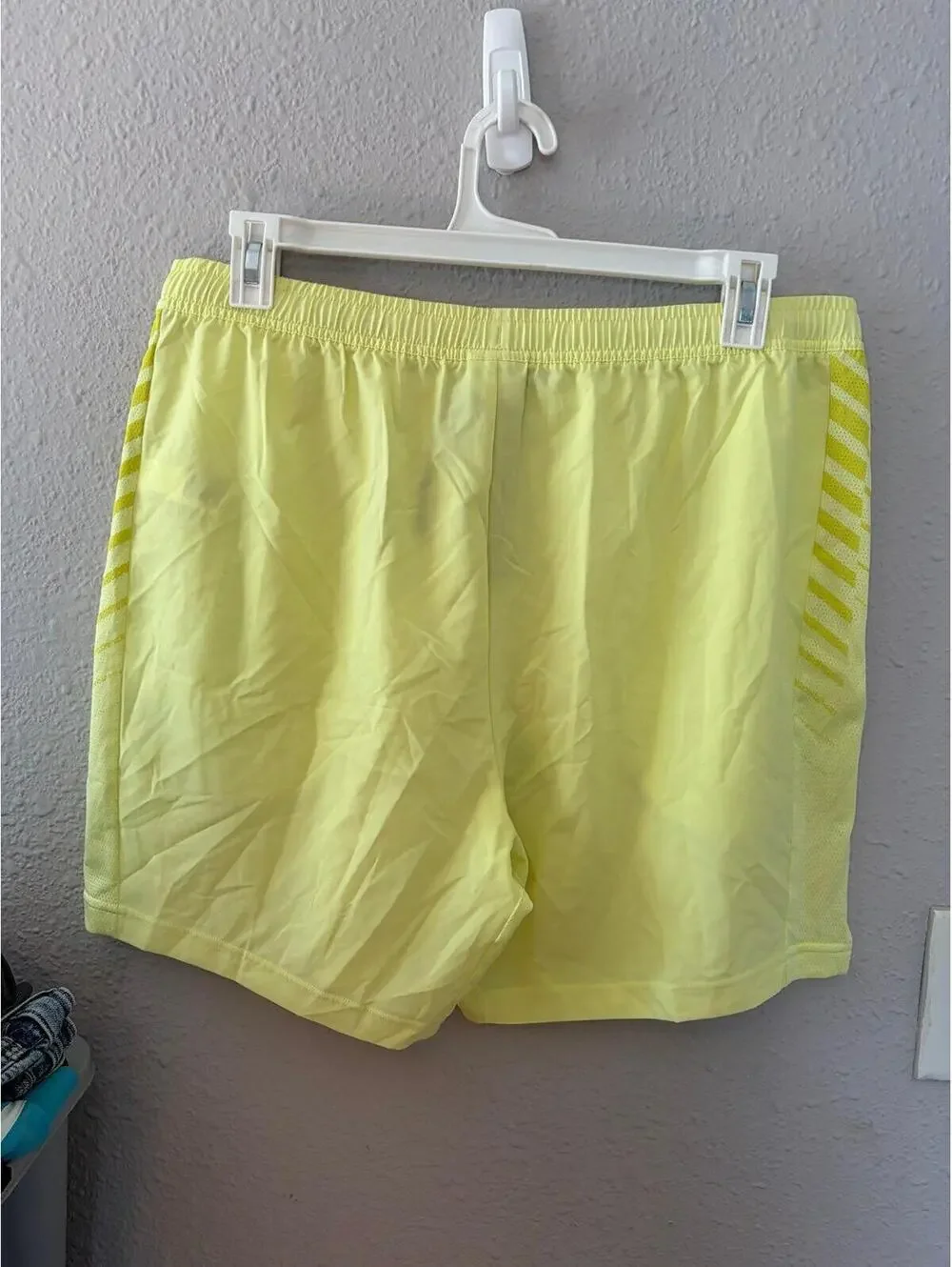 Men's Gymshark Yellow Shorts size XXL. 7in inseam